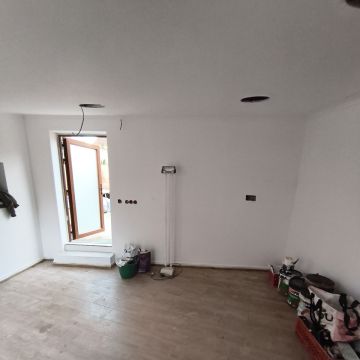 João P. - Peniche - Stone or Tile Flooring Installation