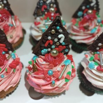 Make.A.Cake - Regina Neves - Pombal - Cake Making Services