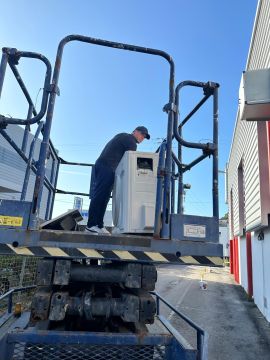 Instalpro Solutions Engenharia - Aveiro - Ventilator montieren