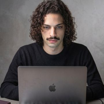 Guilherme Sartori - Lisboa - Telephone System Services