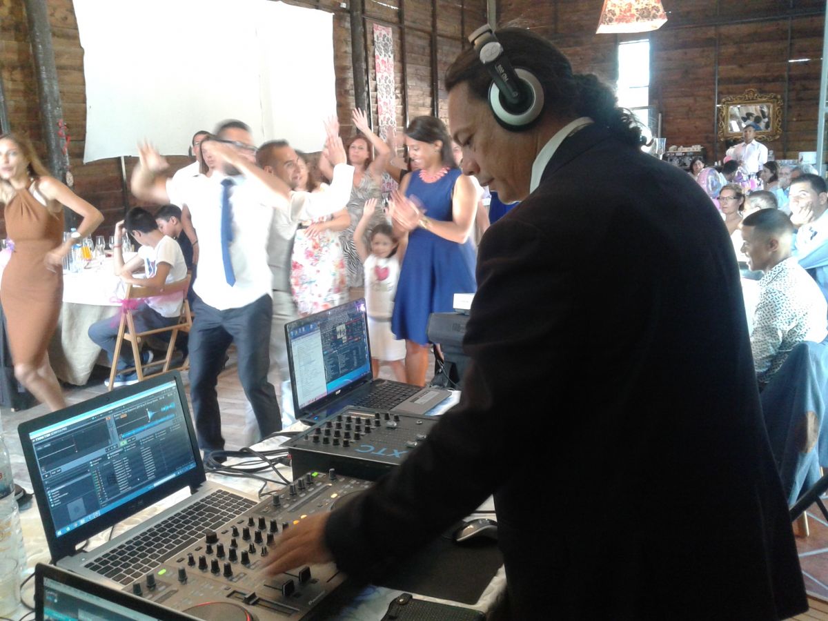 djtonigomes - Cascais - Comedy Entertainment