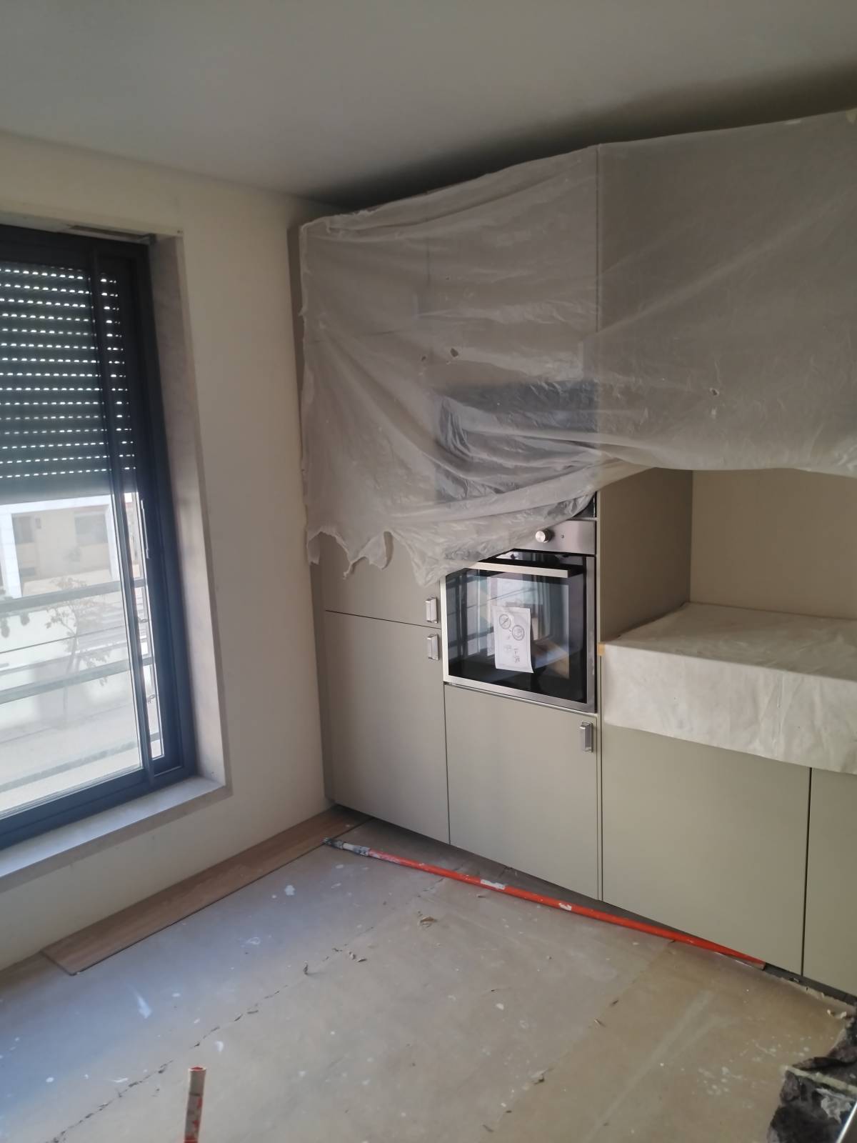 Renato Rodrigues - Lisboa - Window Blinds Cleaning