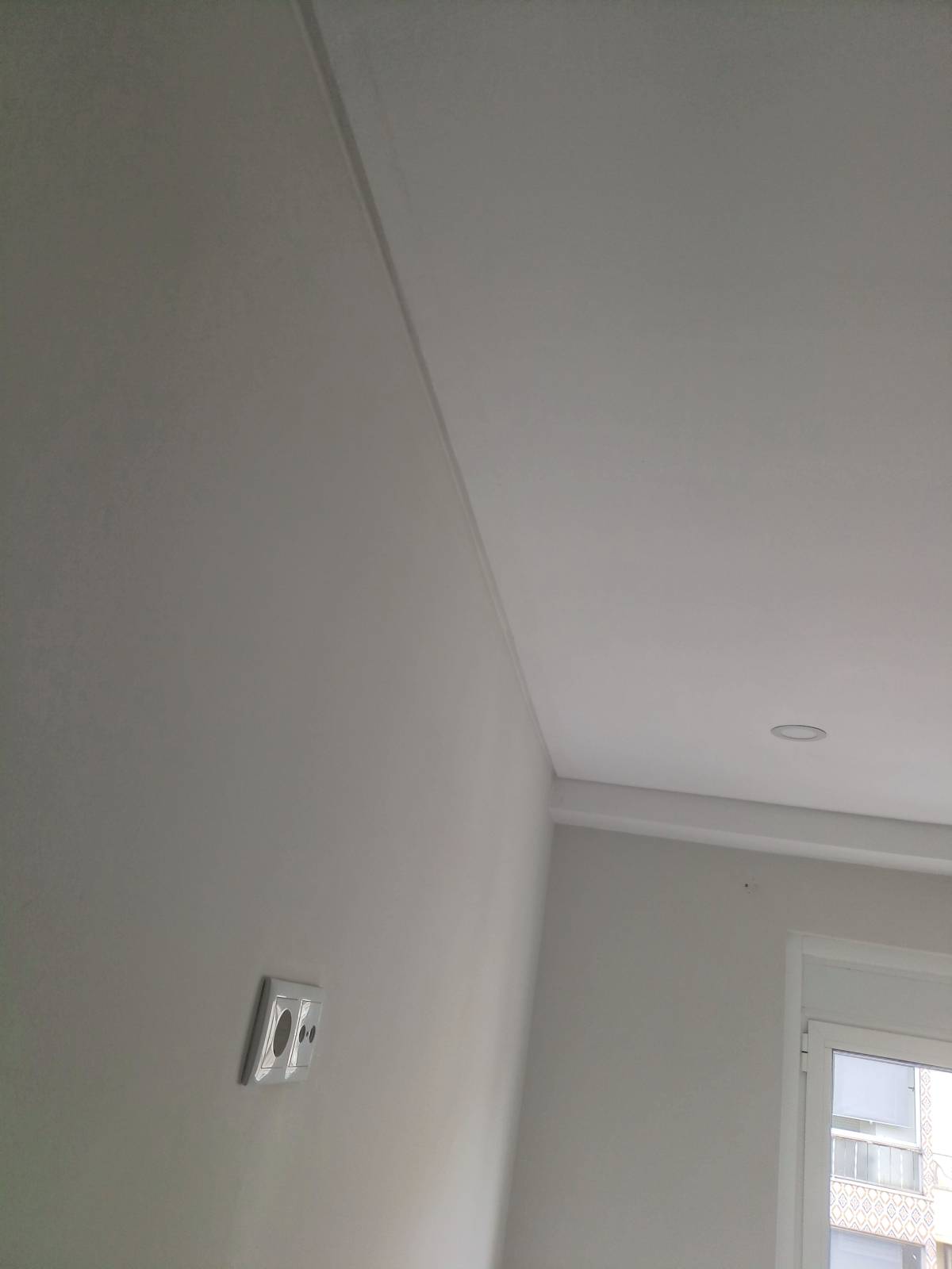 Amplitude Madura Lda - Loures - Schrank umbauen