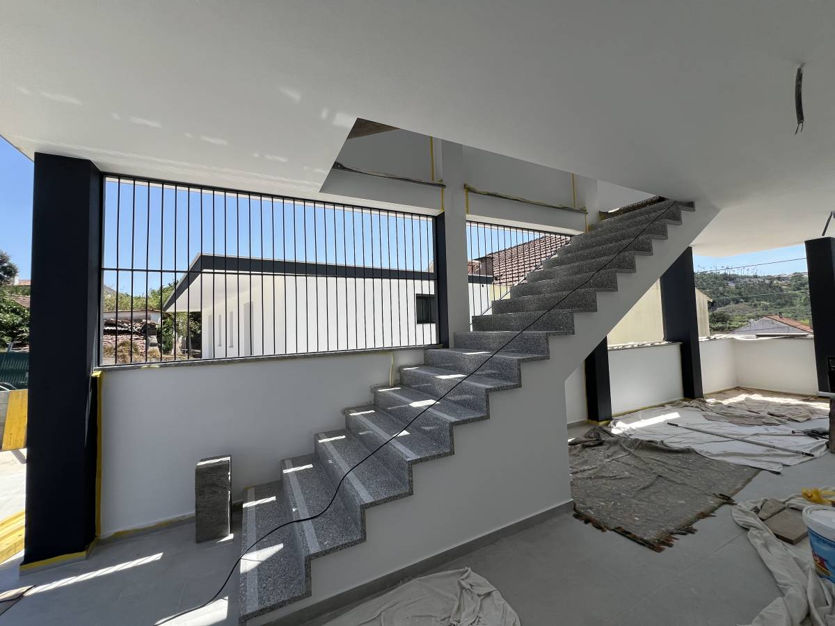 Erus - Leiria - Pet Door Installation