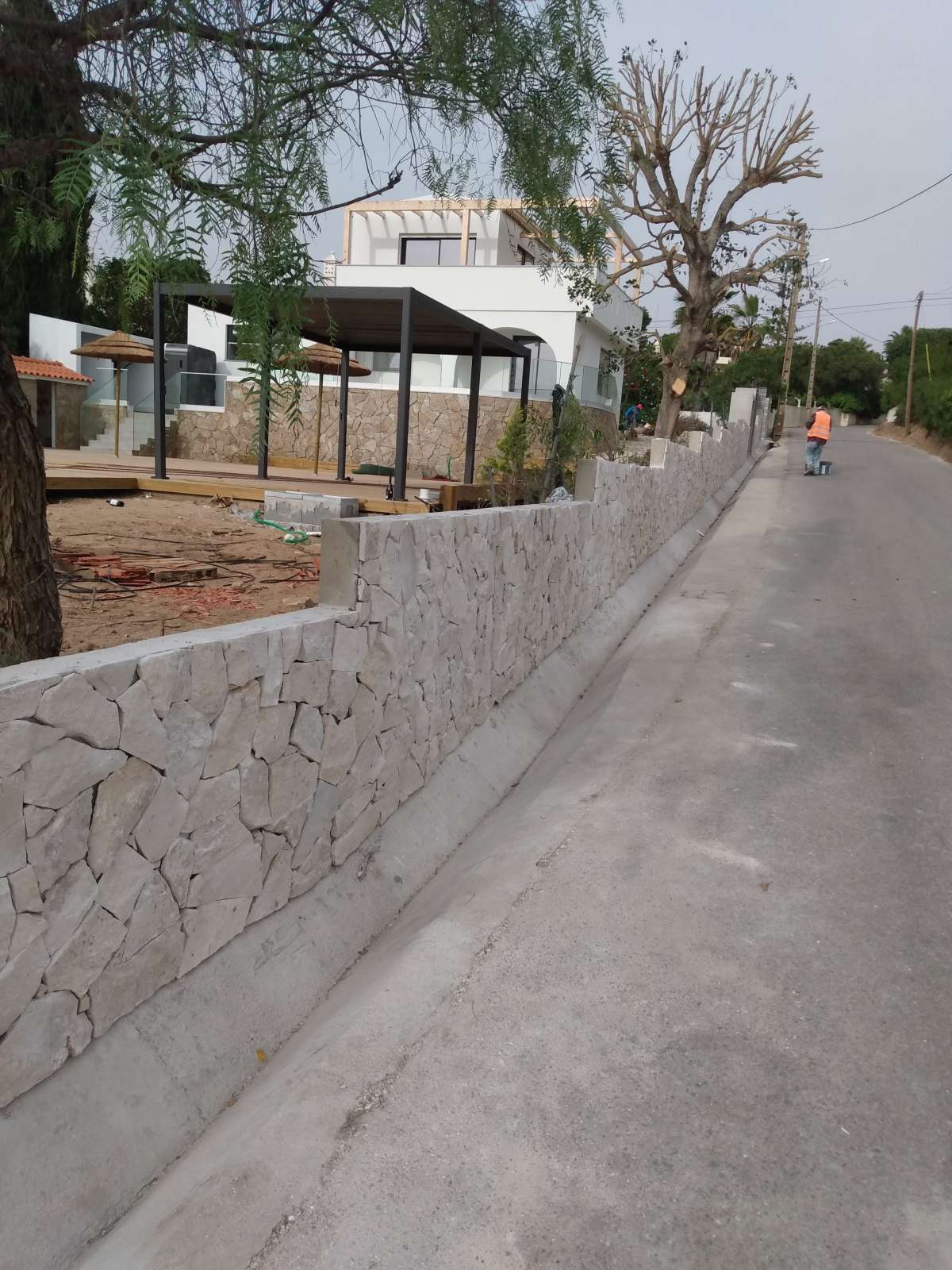 Geraldo Rodrigues - Santo Tirso - Interior Wall Addition