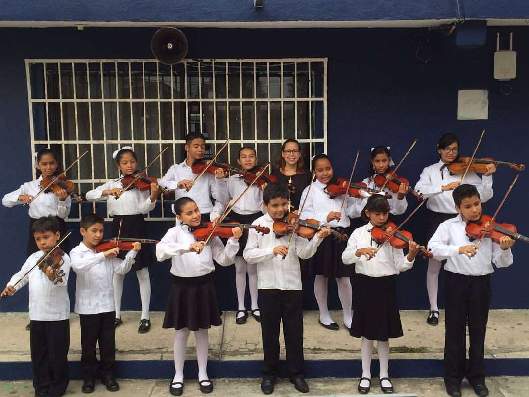 Dani B | VIOLINISTA PARA EVENTOS - Odivelas - Geigenunterricht