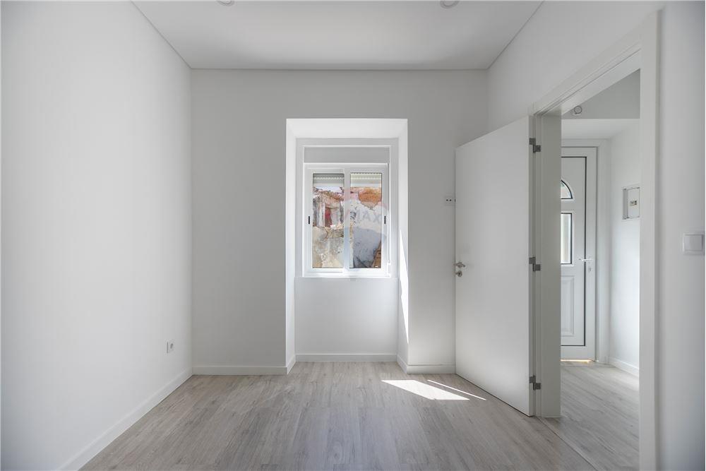 Artam Remodelacoes - Montijo - Carpentry and Woodworking