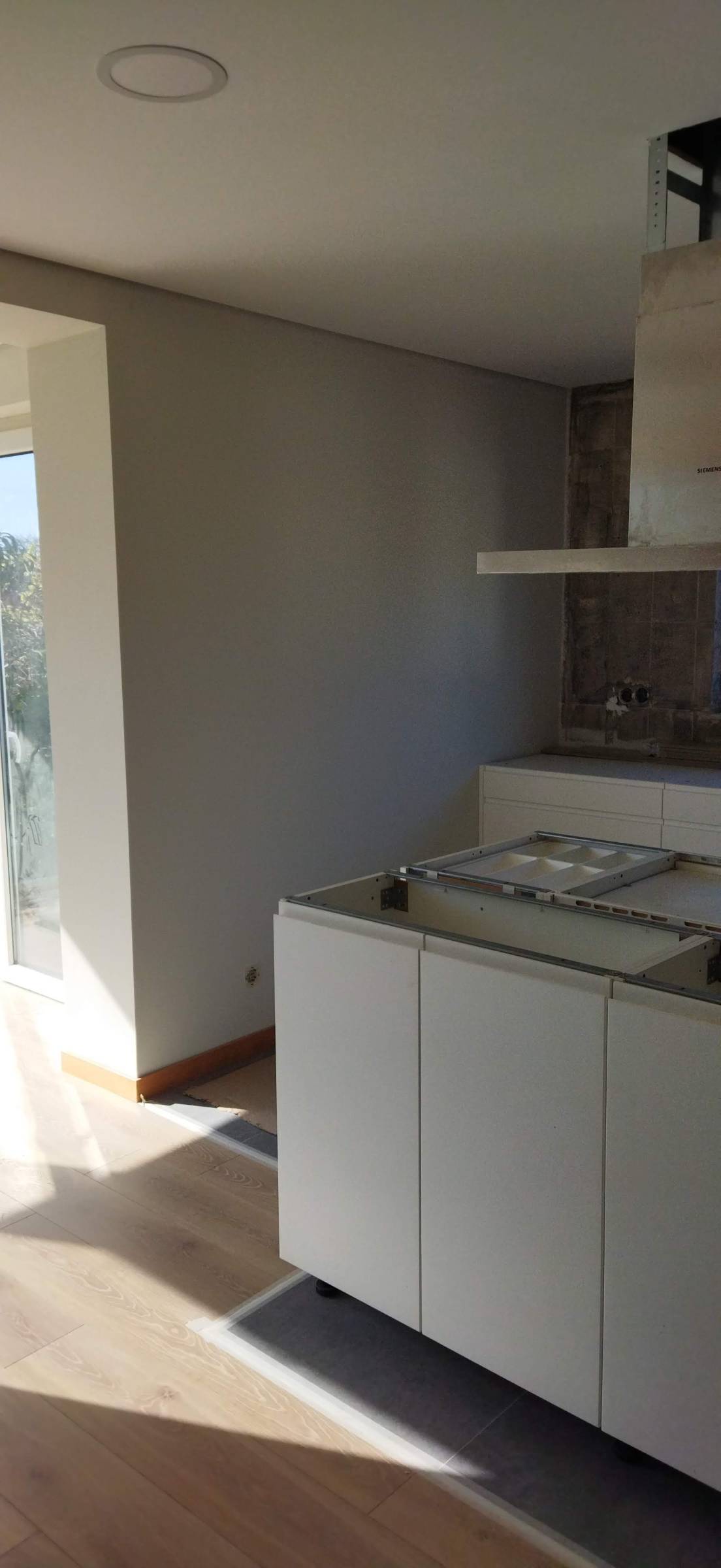 Tiago - Braga - Stone or Tile Flooring Installation