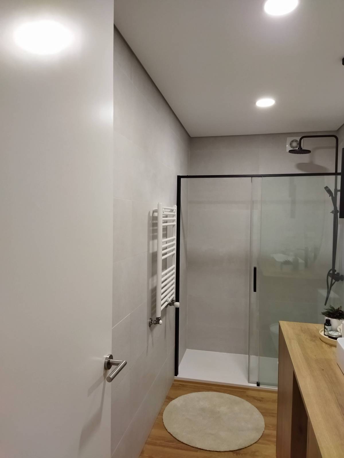 Tiago - Braga - Floor Tiling
