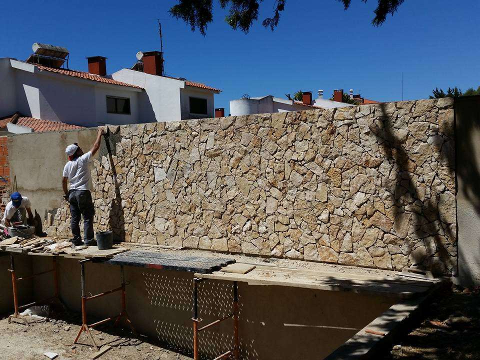 Ivo Silva Lda - Mafra - Kitchen Tiling