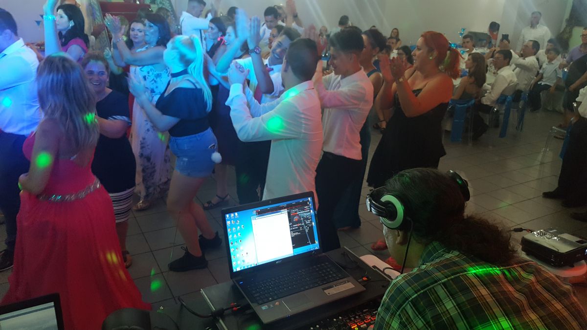 djtonigomes - Cascais - DJ para Festas e Eventos