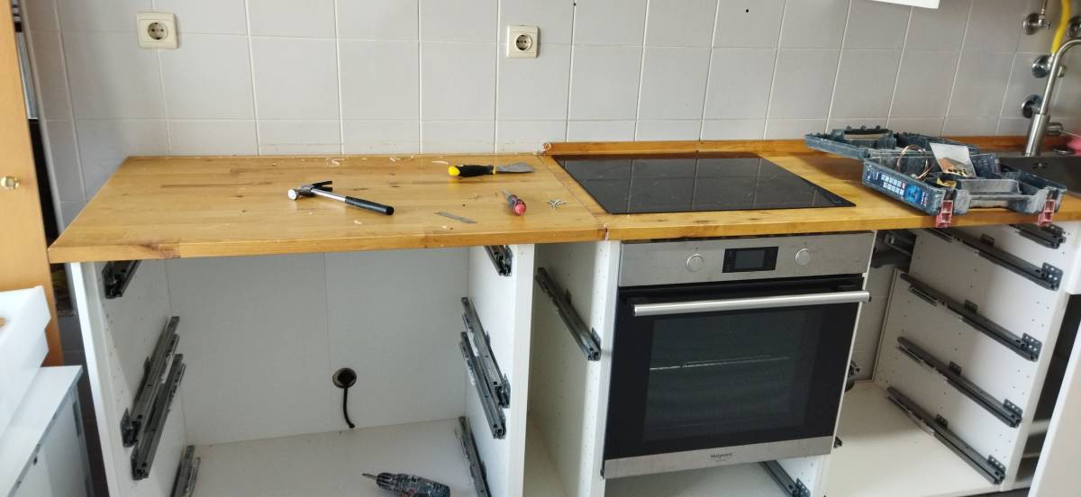 Tiago - Braga - Hardwood Floor Installation
