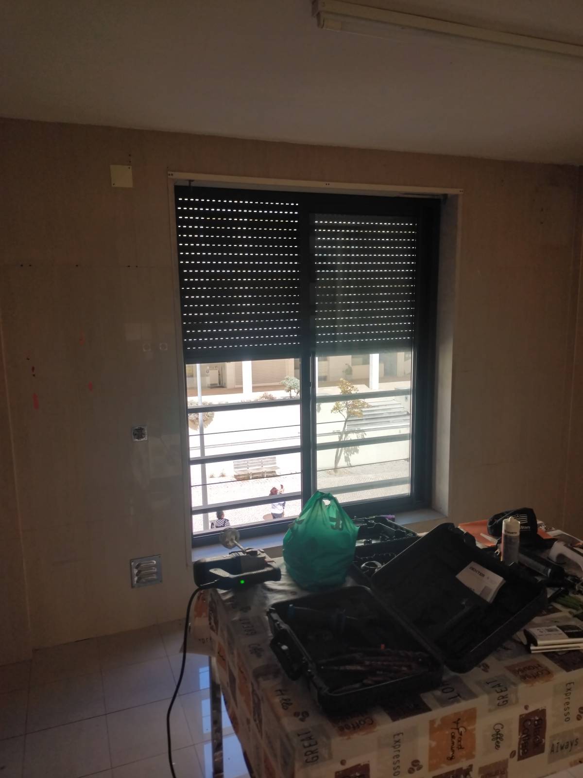 Renato Rodrigues - Lisboa - Interior Wall Addition