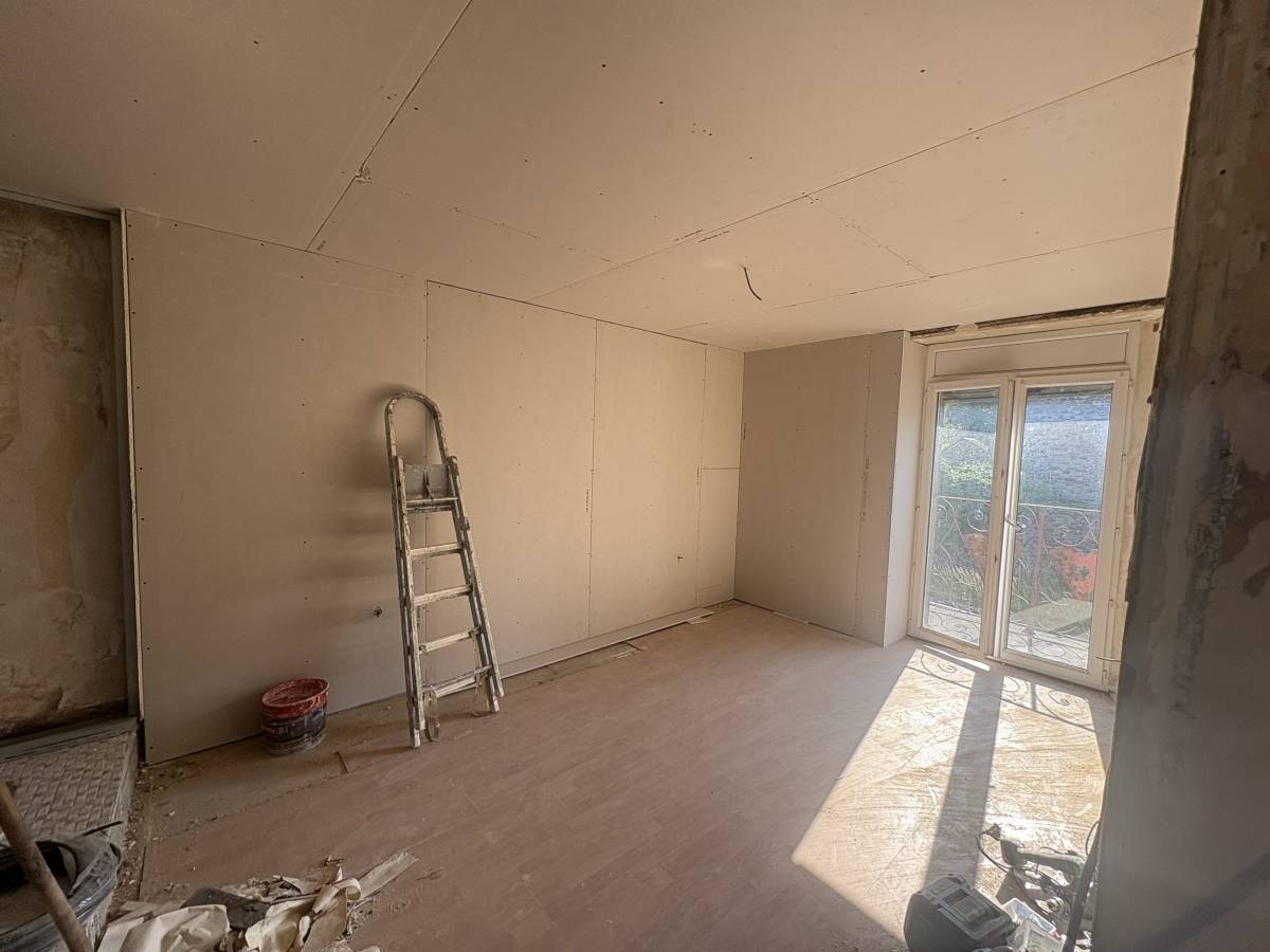 Mohamed pladur - Porto - Pose de sols en pierre ou en carrelage