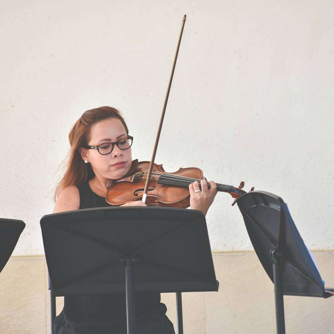 Dani B | VIOLINISTA PARA EVENTOS - Odivelas - Solomusiker