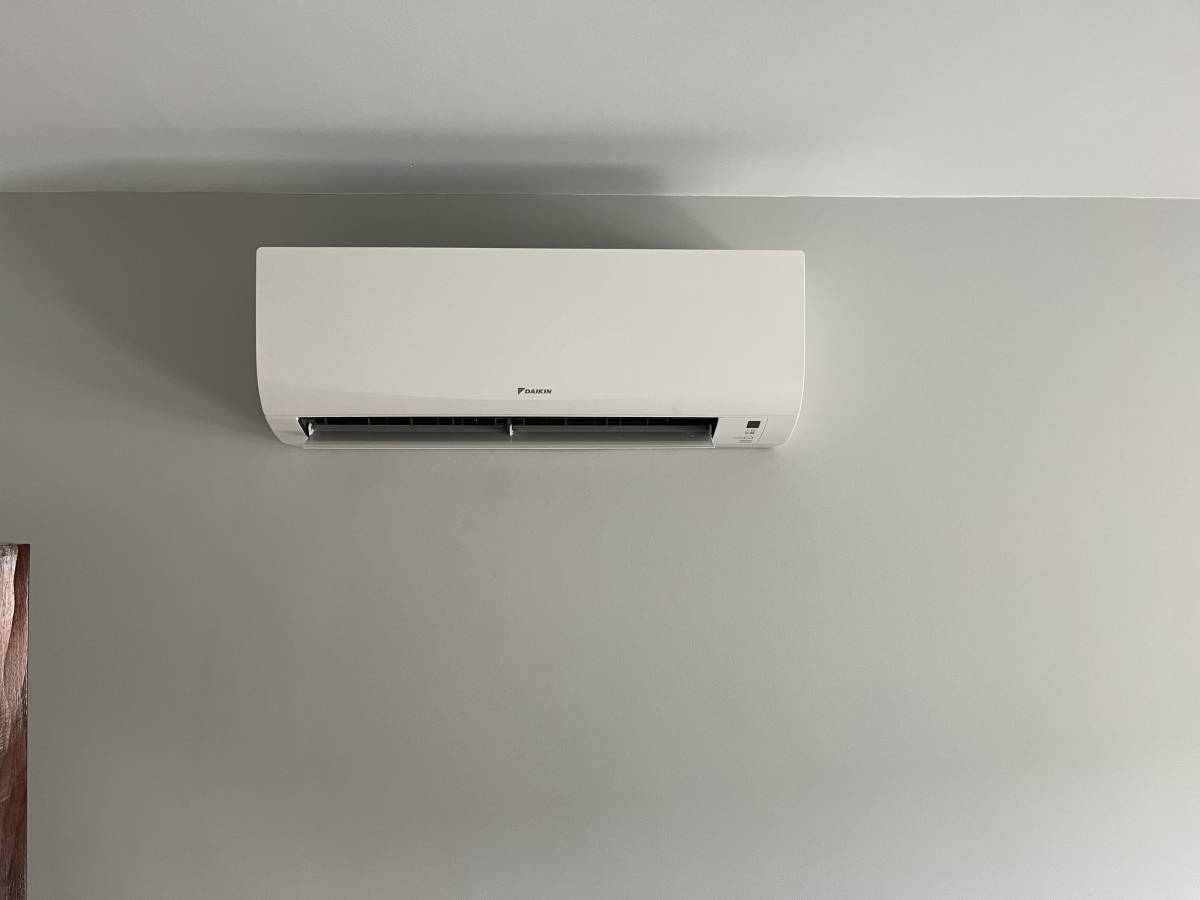 Rc. Climaeletrica - Maia - Installation ou remplacement d’un extracteur d’air de salle de bains
