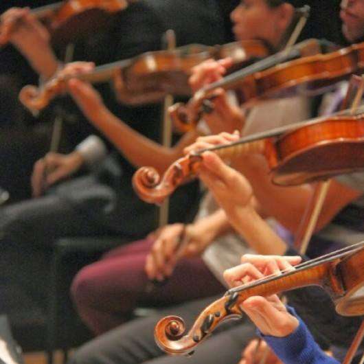 Dani B | VIOLINISTA PARA EVENTOS - Odivelas - Violinenunterricht