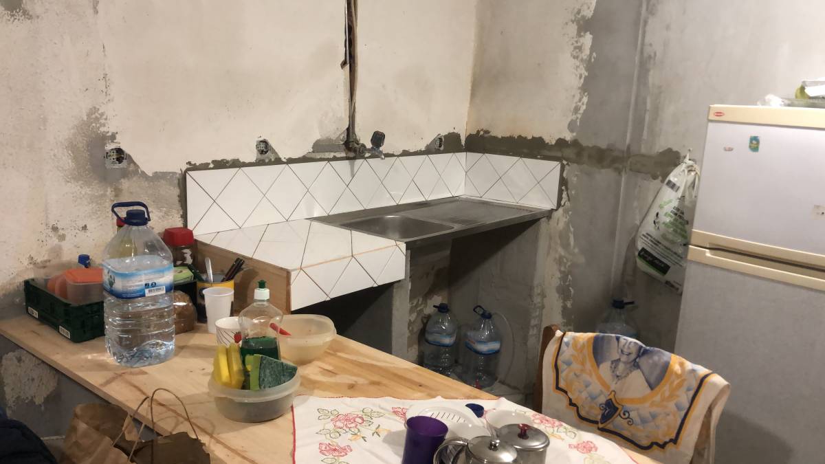 Gomes obras já - Oliveira de Azeméis - Instalação de Alcatifa