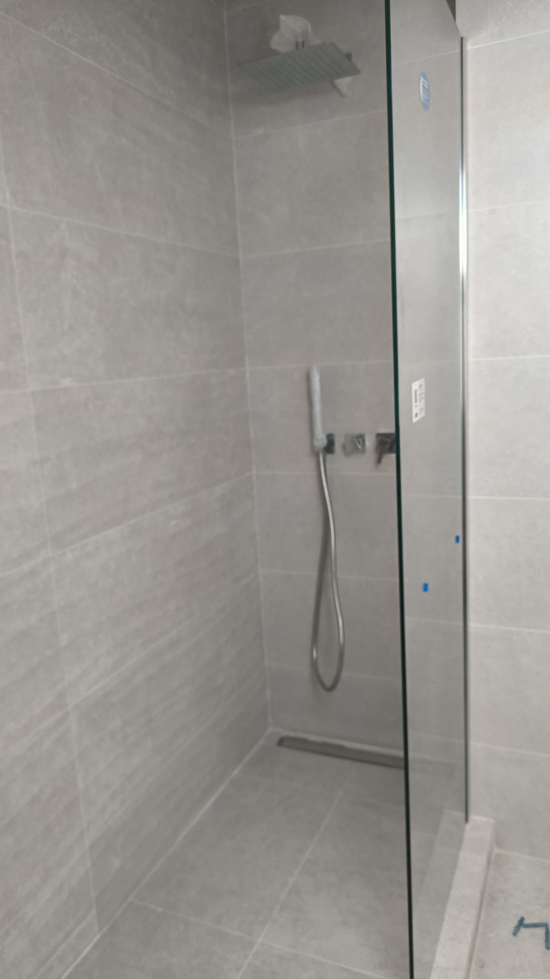 Carlos Daniel Santos - Torres Vedras - Stone or Tile Flooring Installation
