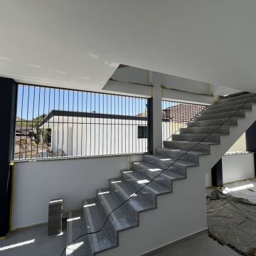 Erus - Leiria - Garage Door Installation or Replacement