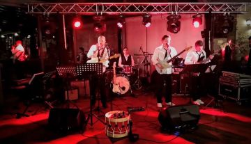 Band'aovivo, animação musical de eventos - Vila Nova de Famalicão - Animador com Andas
