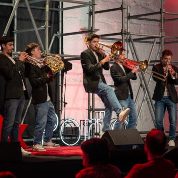 Zimbre Brass - Vila Nova de Famalicão - Entretenimento com Banda Musical