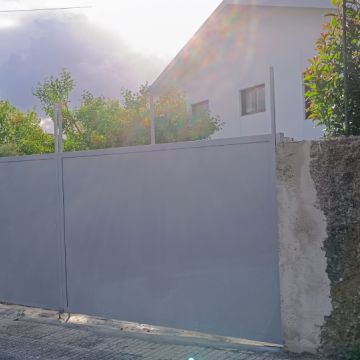 Roof solution - Maia - Reparatur des Garagentors