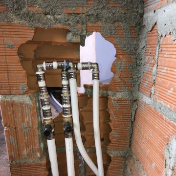 AJSP REFURBISHMENT AND TILE - Sintra - Servicios de demolición