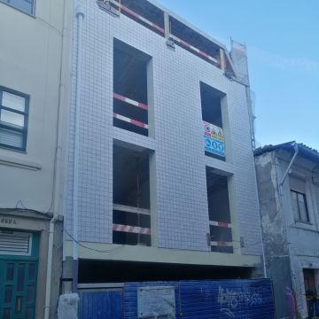 ILHEÚ CELESTIAL LDA - Vila Nova de Gaia - Remodelação de Quarto