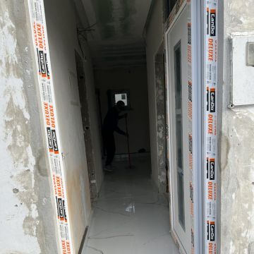 Renascimento Remodelações e Obras - Figueira da Foz - Stone or Tile Flooring Installation