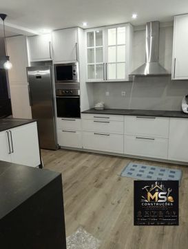 MS construções - Palmela - Montagem de Mesa de Bilhar