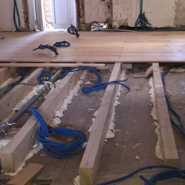 AJSP REFURBISHMENT AND TILE - Sintra - Instalación de suelos de madera