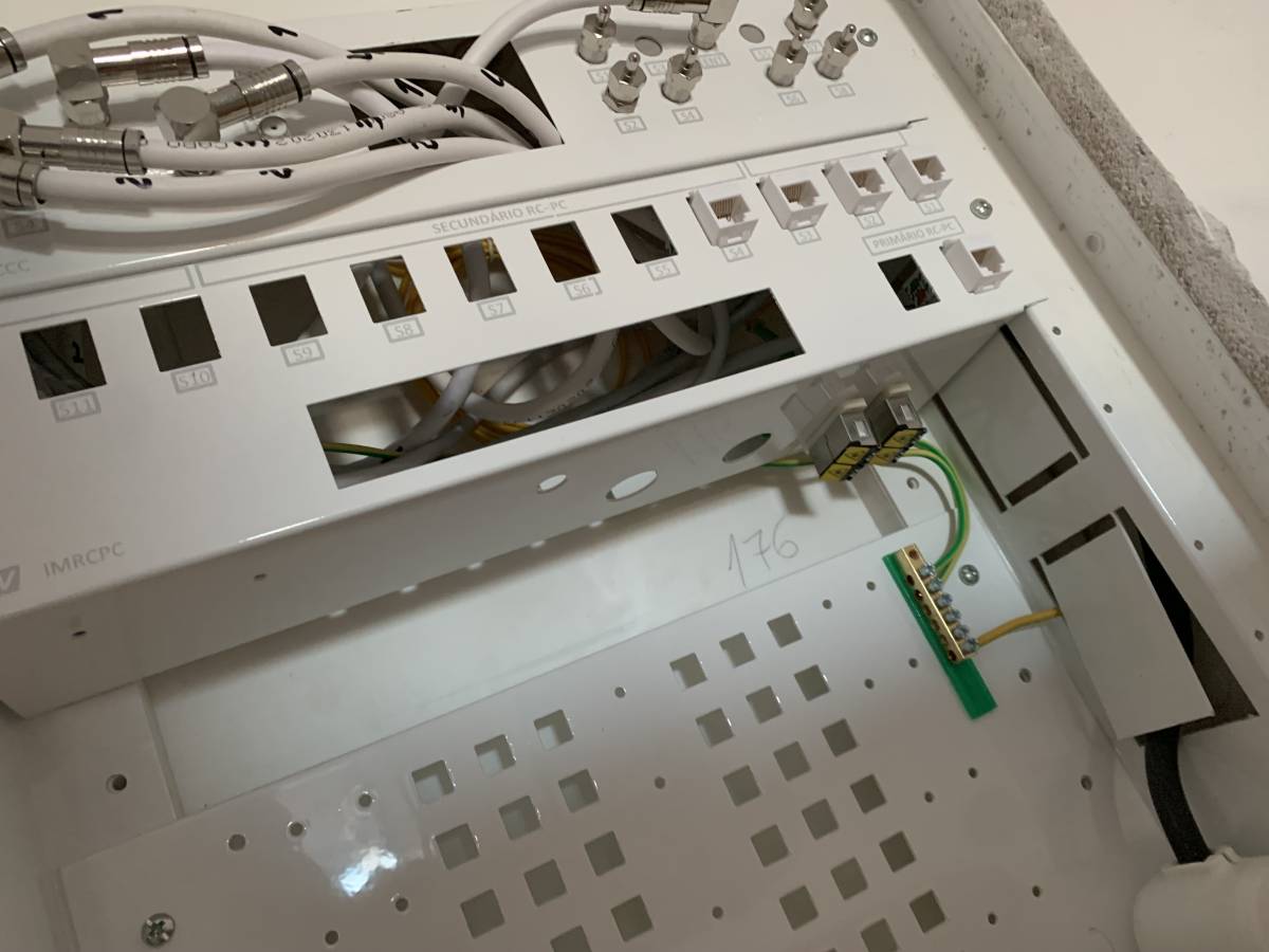 Lucas - Paredes - Circuit Breaker Panel or Fuse Box Installation