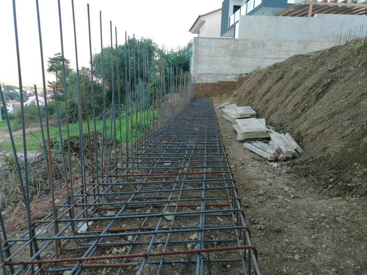 Zanelato Construções e Remodelações unipessoal Lda - Loures - Reparação de Corrimão