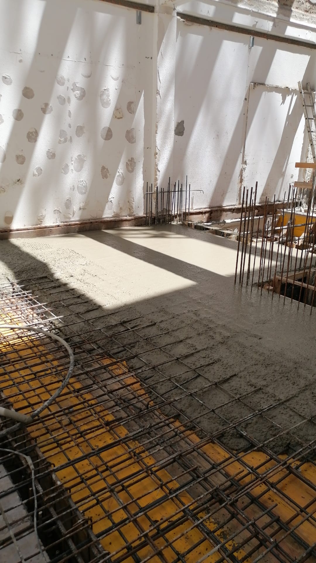 Zanelato Construções e Remodelações unipessoal Lda - Loures - Remodelação de Sótão