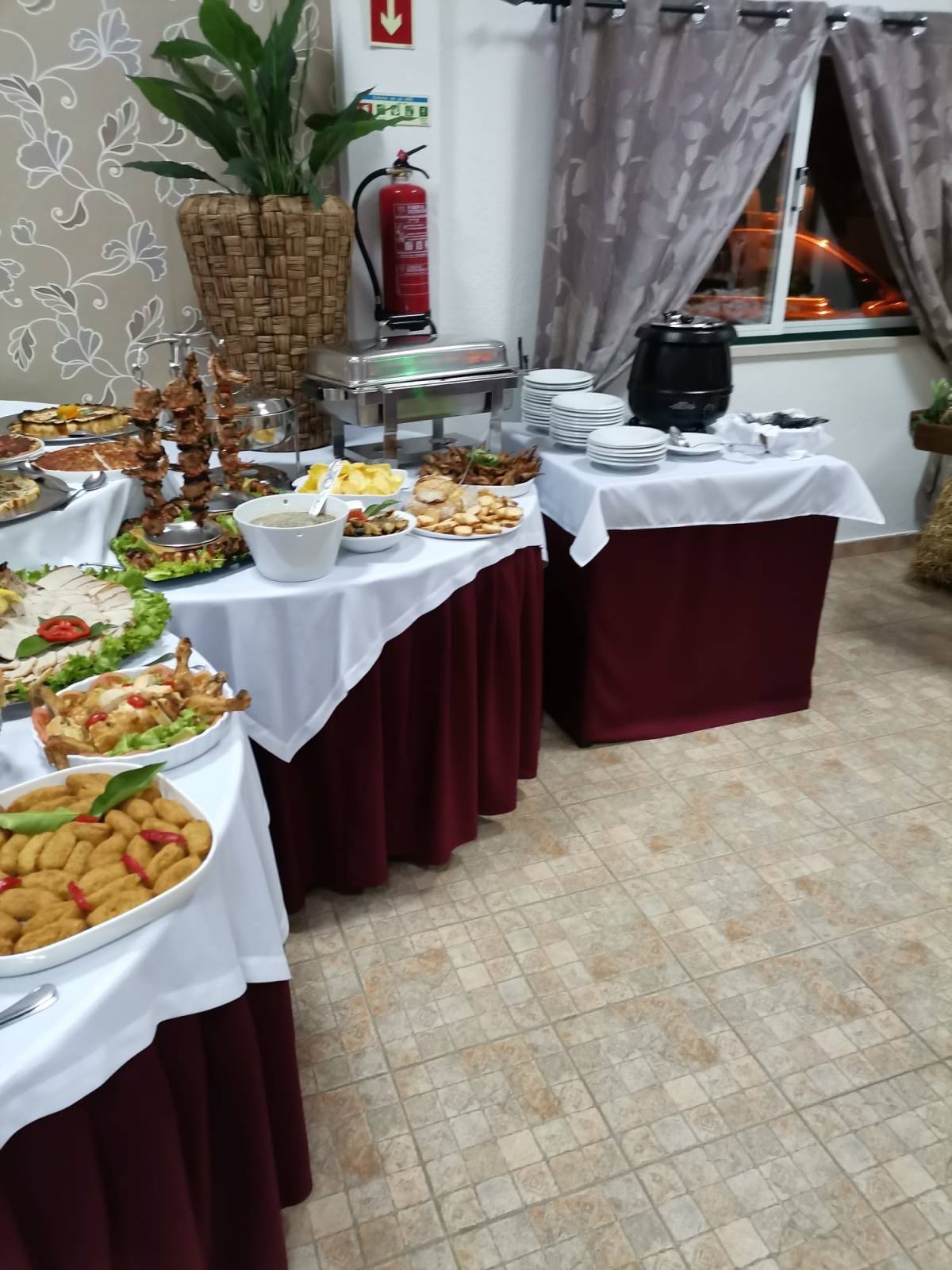 SEBENTA FIDALGA UNIPESSOAL LDA - Avis - Party Equipment Rentals