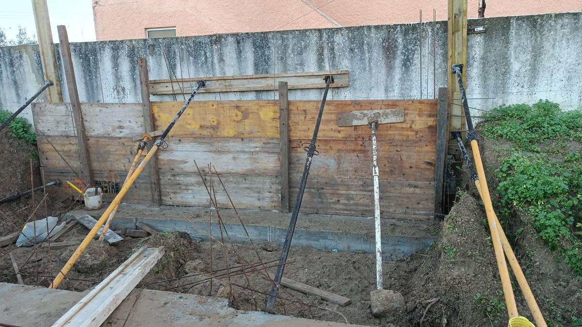Zanelato Construções e Remodelações unipessoal Lda - Loures - Serralharia