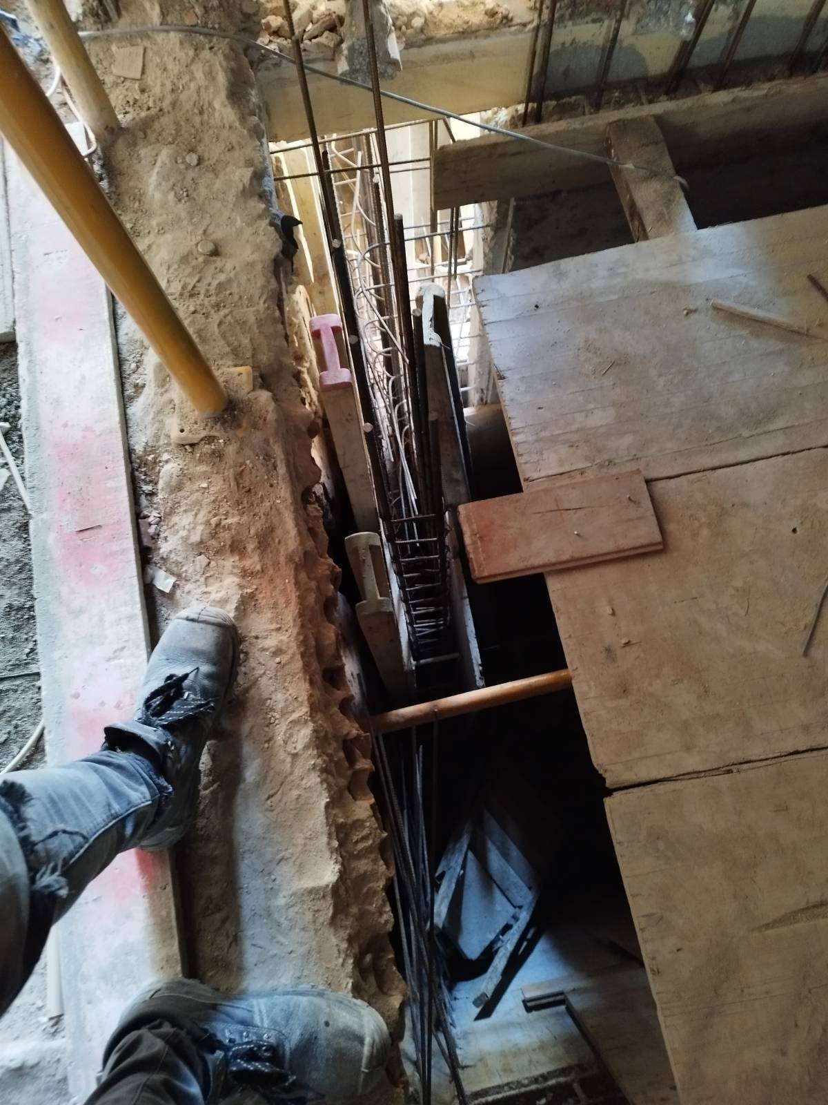Zanelato Construções e Remodelações unipessoal Lda - Loures - Instalação de Fossa Séptica