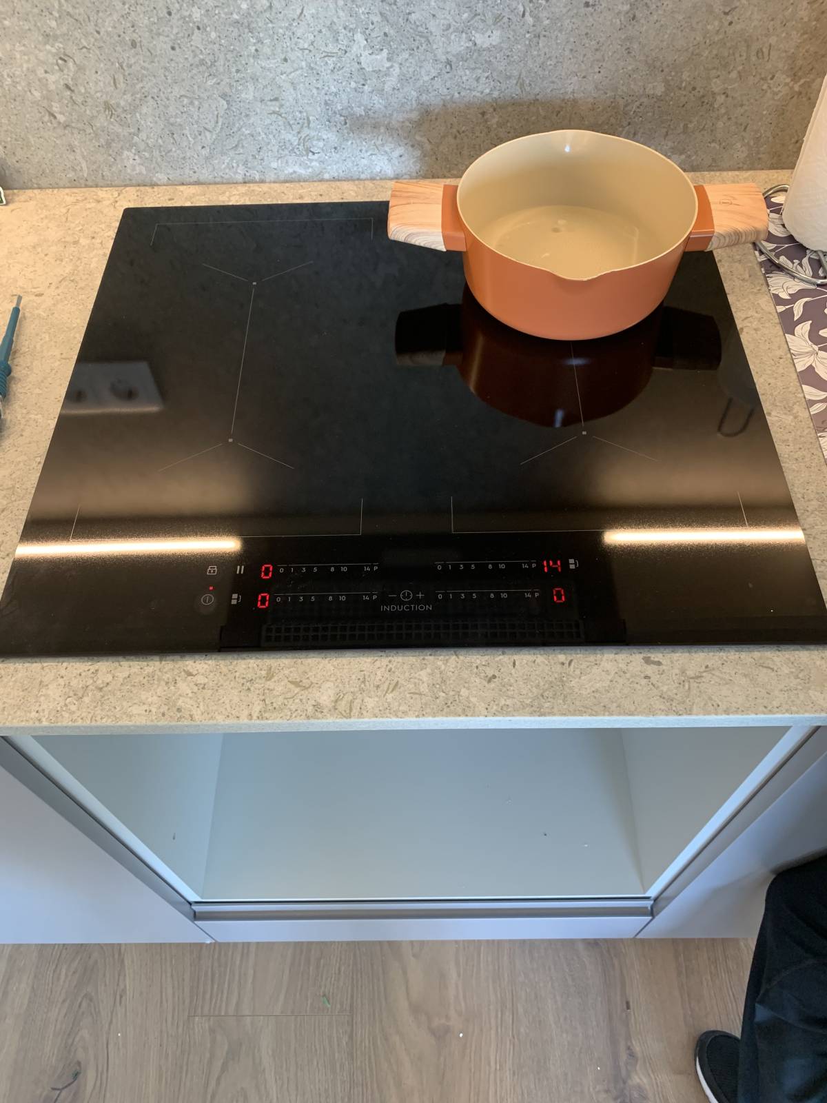 Isaque Pereira - Braga - Kitchen Fan Installation or Replacement