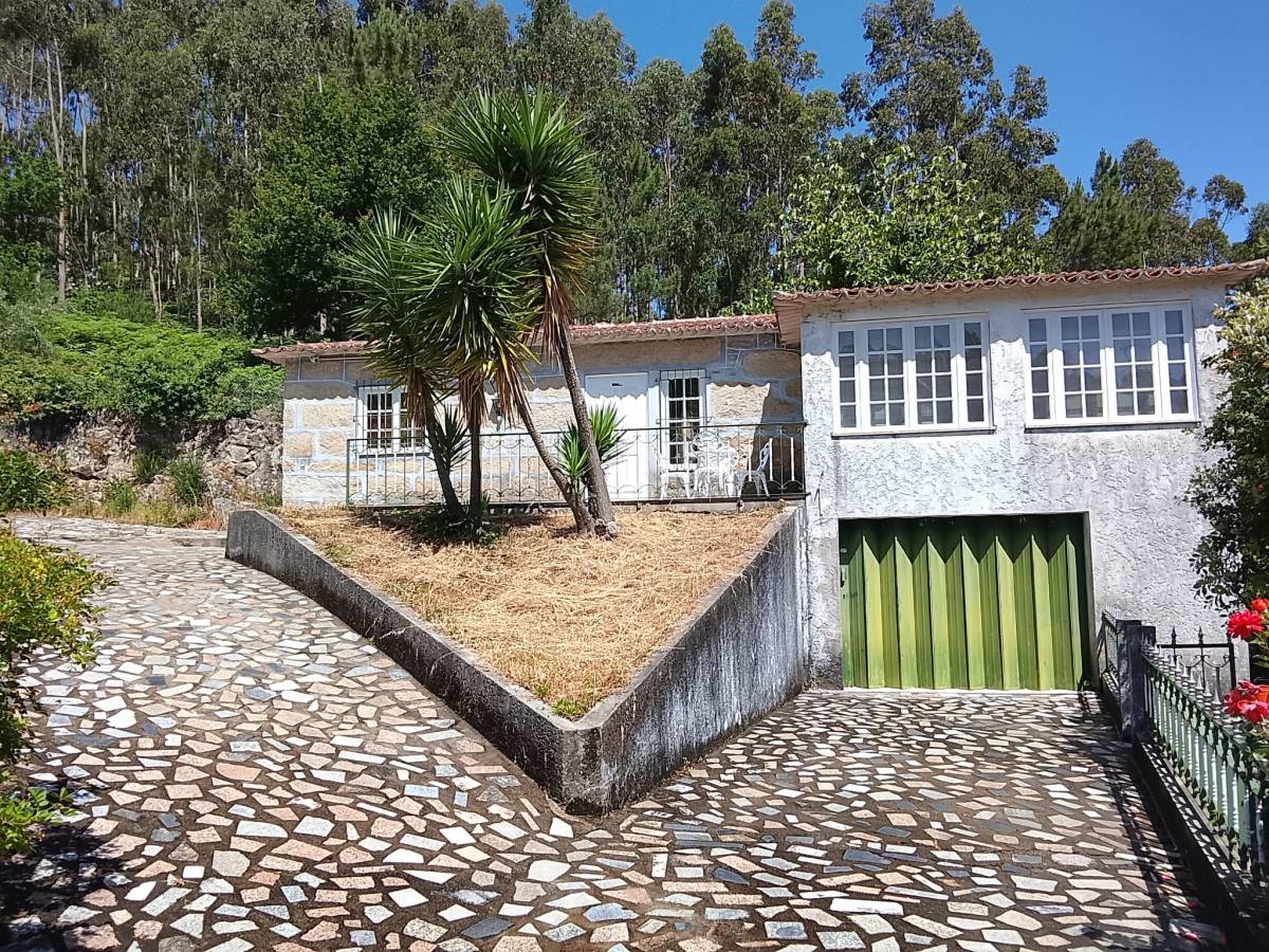 Isaque Pereira da Silva - Braga - IKEA Möbelaufbau