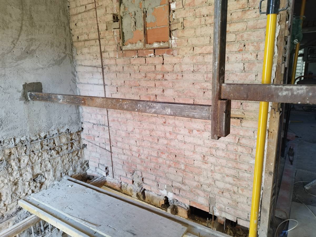 Zanelato Construções e Remodelações unipessoal Lda - Loures - Remodelação de Armários