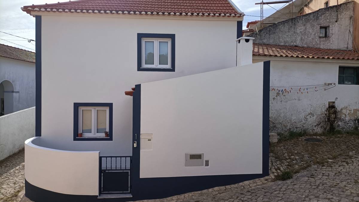 Diogo Santos - Pintura Construção Civil - Torres Vedras - Door Painting