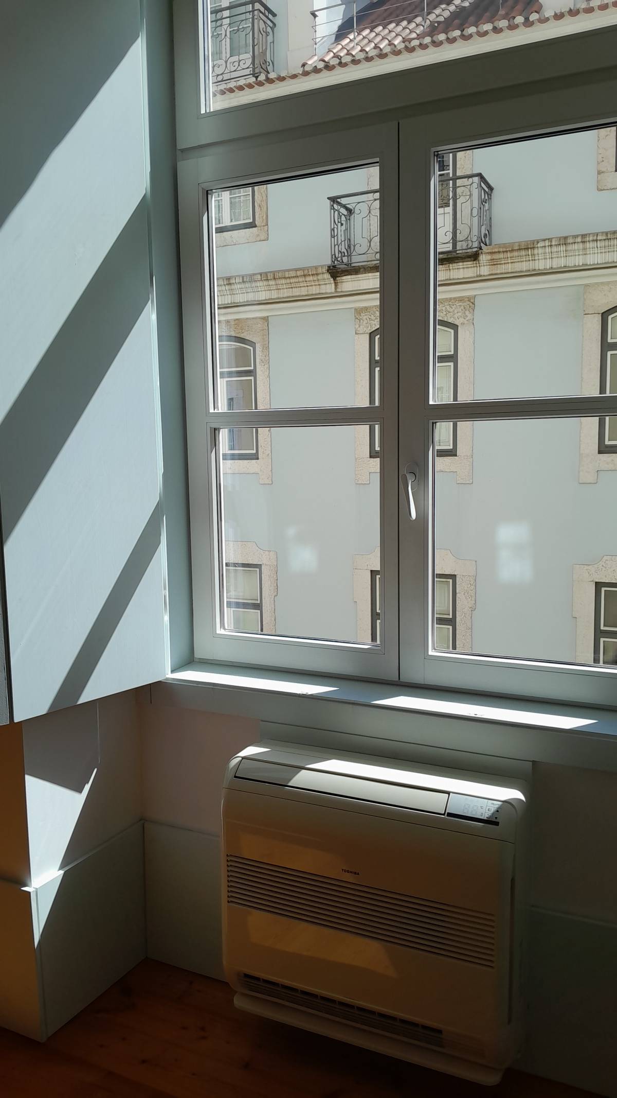 Limpeza doméstica - Sintra - Window Blinds Cleaning