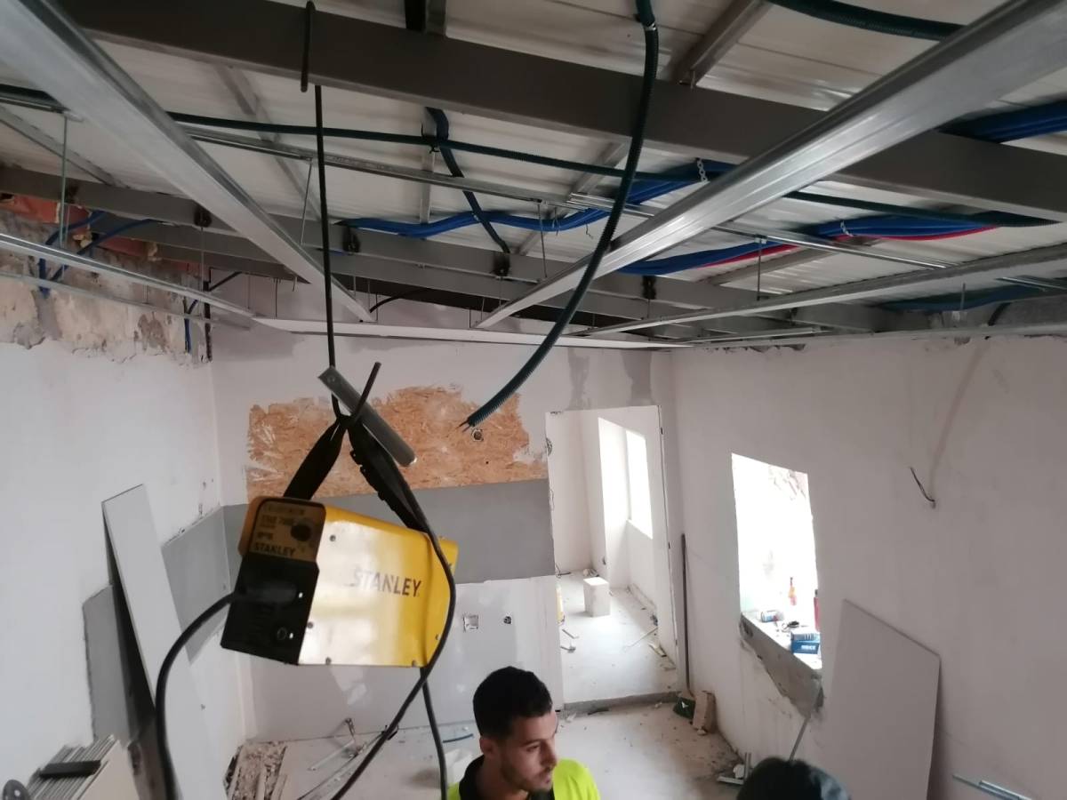 Zanelato Construções e Remodelações unipessoal Lda - Loures - Reparação de Tubos de Canalização