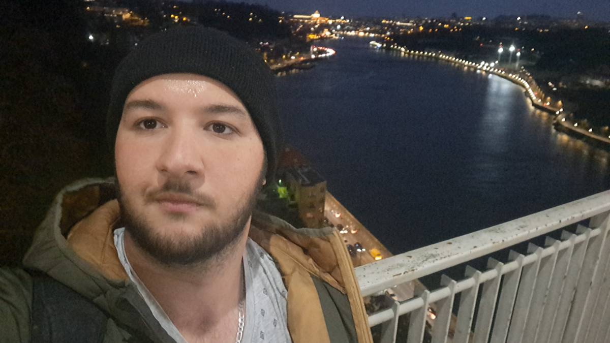 Eduard - Vila Nova de Gaia - Revestimento de Parede em Madeira