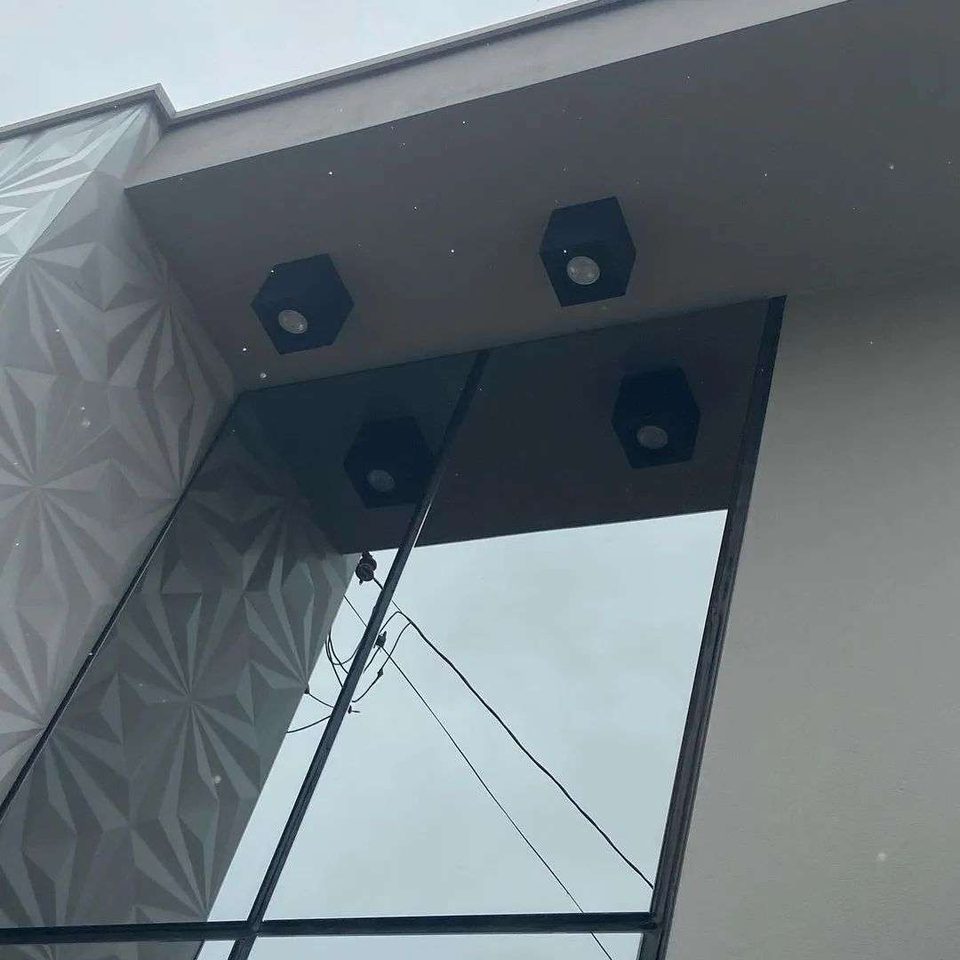 Hugo Nunes - Braga - Installation eines Stromgenerators