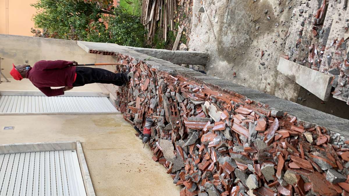Nélson - Sintra - Instalação de Pavimento em Pedra ou Ladrilho