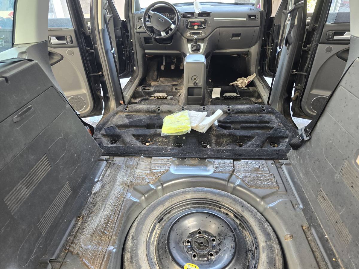 Estofoauto garage - Vila Real de Santo António - Instalação de Ventoinha