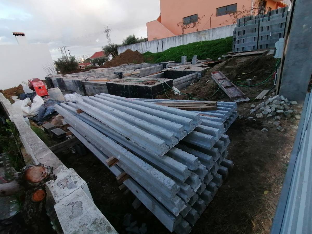 Zanelato Construções e Remodelações unipessoal Lda - Loures - Instalação ou Substituição da Canalização Exterior
