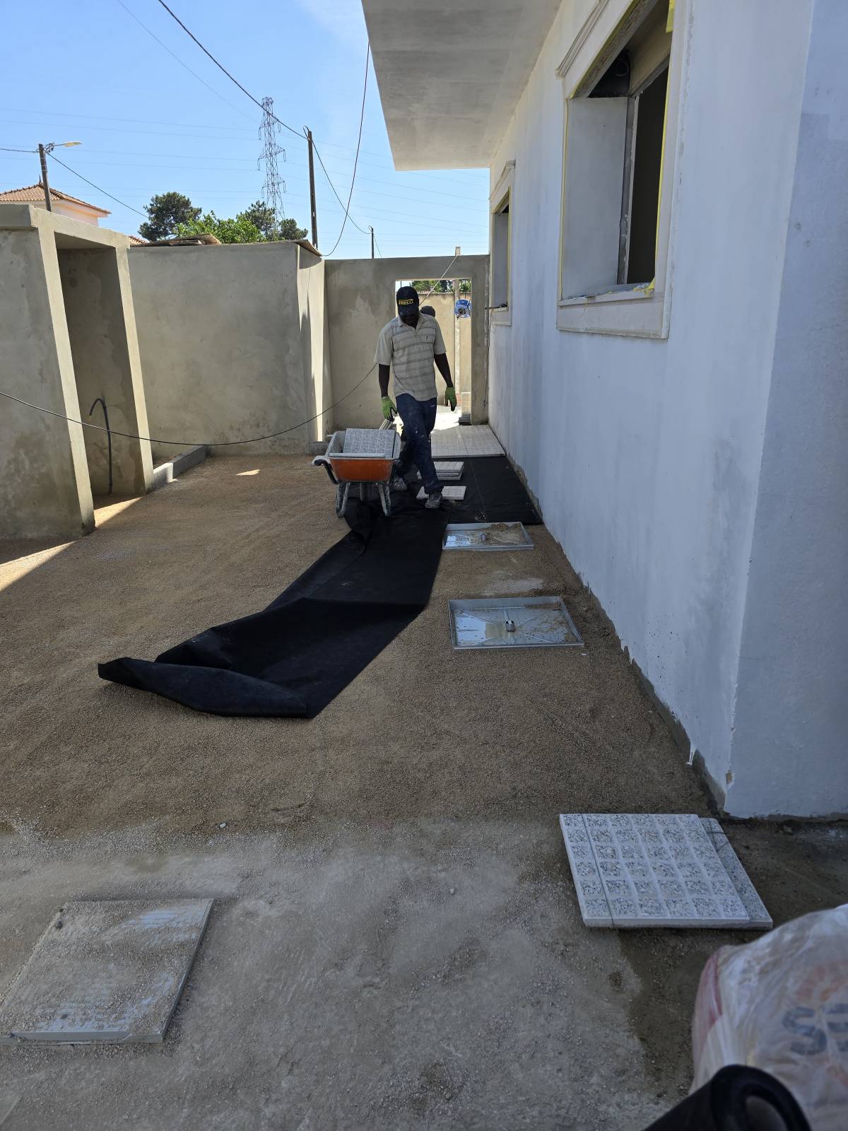 Andrade construções Unipessoal LDA - Palmela - Instalación, reparación o eliminación de revestimientos